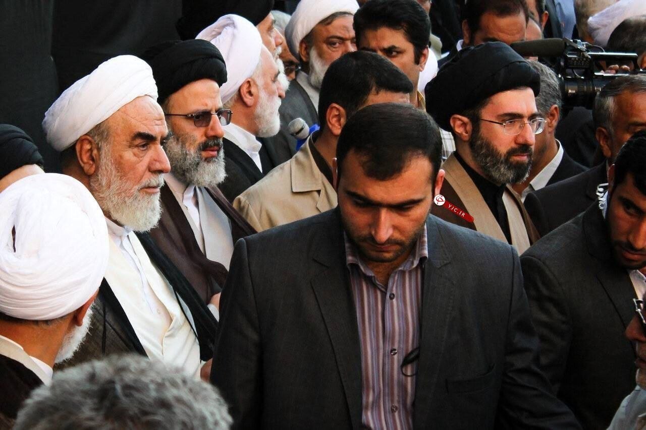 عکس دیده نشده از رهبر انقلاب، حضرت آیتالله مجتبی حسینی خامنهای
