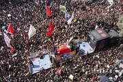 نمای نزدیک کامیون رهبر شهید؛ آسمان نجف به زمین خم شده بود