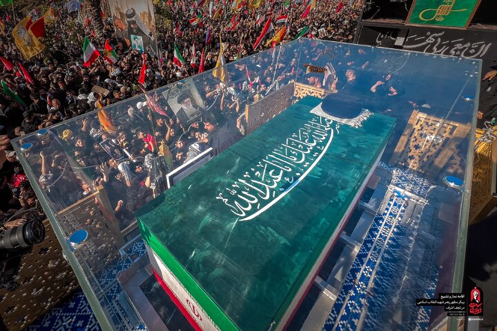 پیکر مطهر امام شهید ایران وارد کربلای معلی شد