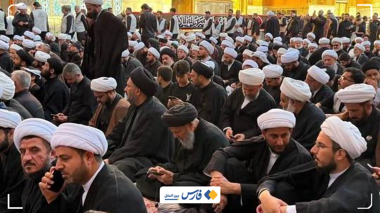حضور پرتعداد مقامات عراق در مراسم تشییع امام شهید در نجف + تصاویر