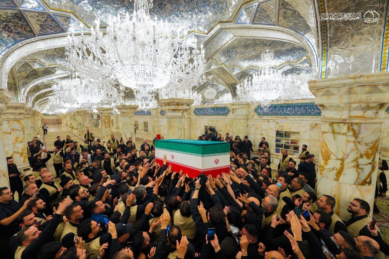 کاظمین میزبان پیکرهای مطهر اعضای خانواده رهبر شهید + تصاویر