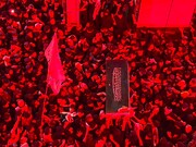 پیکر رهبر شهید انقلاب در حرم مطهر امام حسین علیه‌السلام + فیلم