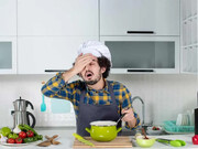 غذای سوخته را دور نریزید؛ با این ترفندهای ساده بوی سوختگی را از بین ببرید