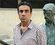 نصرالله رادش نقاشی‌های عجیب کشید و به مهران مدیری تقدیم کرد