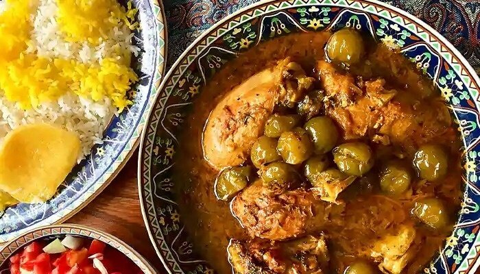 با شنیدن نام این خورشت دهانتان آب می افتد چه برسد به خوردنش !