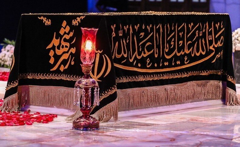 همسایه خورشید | گزارش تصویری از حضور میلیونی زائران در رواق دارالذکر حرم رضوی