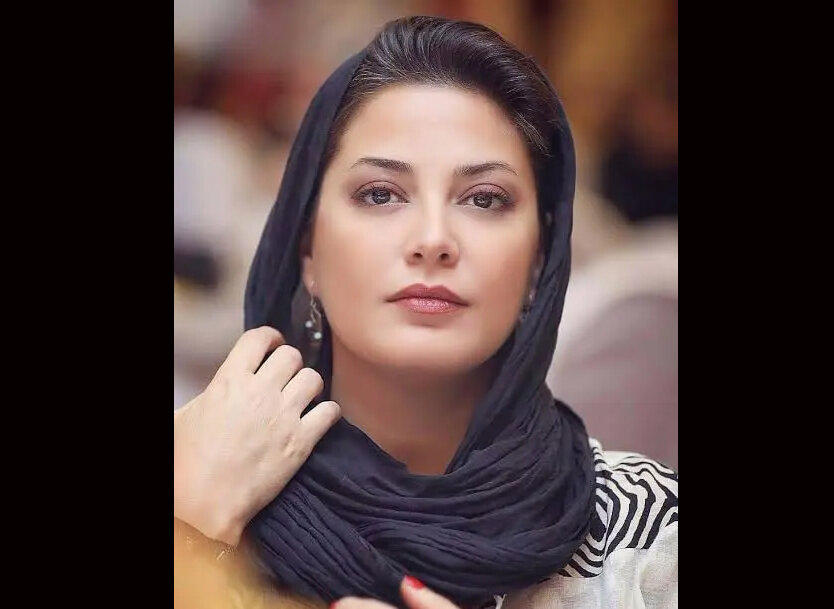 طناز طباطبایی