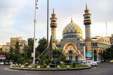 دیوارنگاره جدید میدان فلسطین؛  تصاویر تابوت‌های ترامپ، نتانیاهو و اعضای خانواده آن‌ها در آتش کاخ سفید