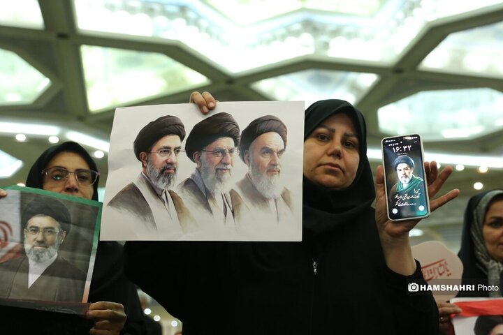 مراسم بزرگداشت آقای شهید ایران در مصلی تهران