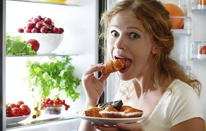چرا همیشه گرسنه هستید؟ ؛ ۸ دلیل پنهان گرسنگی همیشگی