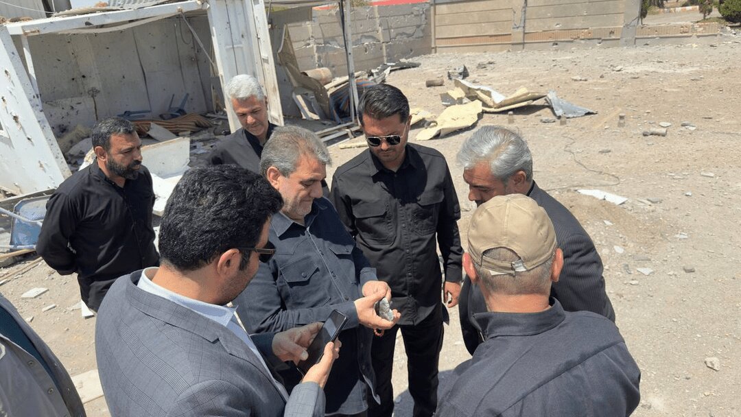 ساعت ۳:۱۵ بامداد؛ برخورد ۲موشک به فرودگاه سمنان | تصاویر و توضیحات استاندار از آخرین وضعیت