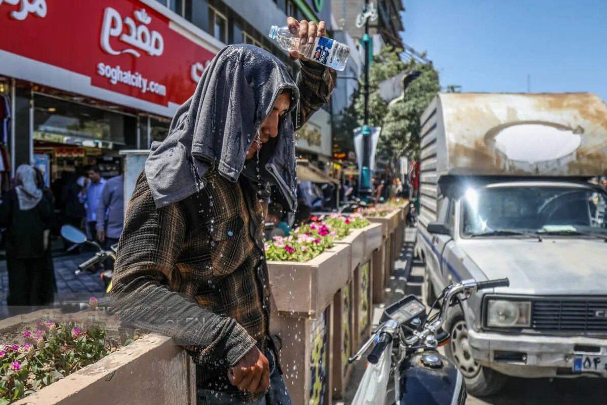 بر مدار گرما | نگاهی به جریان زندگی روزمره در گرم‌ترین روزهای سال در شهرهای مختلف ایران