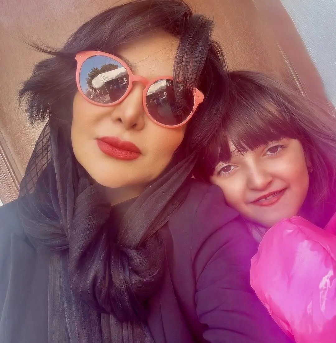 سلفی مادرانه فقیهه سلطانی در کنار دخترش گندم؛ ببینید