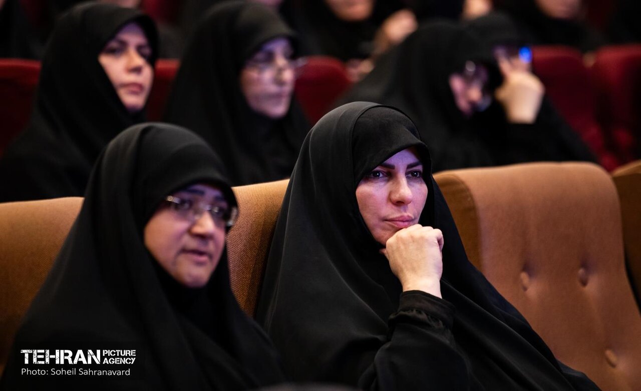 تجلیل از بانوان پرچمدار جهاد و خدمت