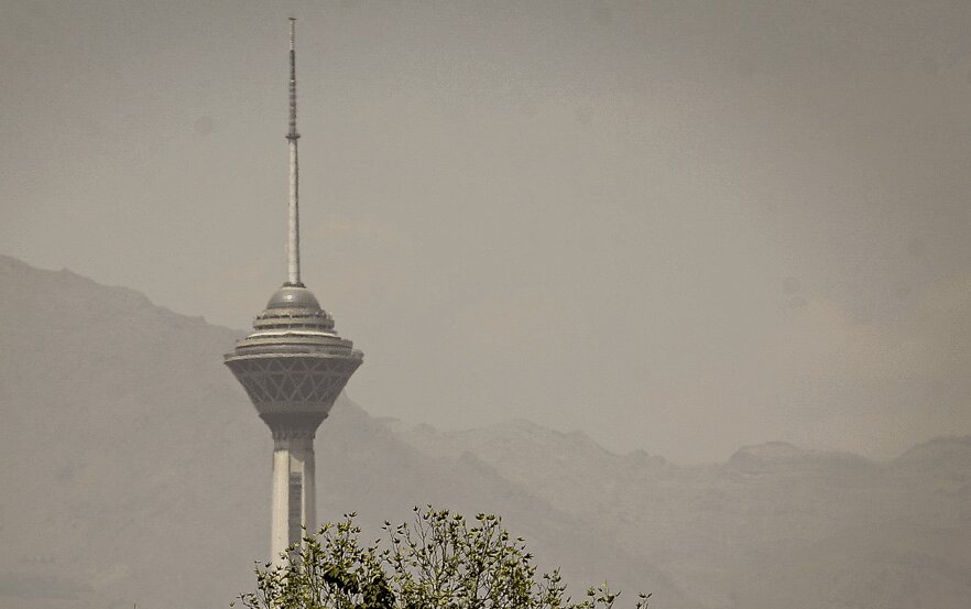 برج میلاد - آلودگی هوا- شهر تهران