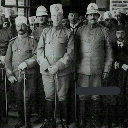 وقتی پلیس سبیل داروغهها را دود داد