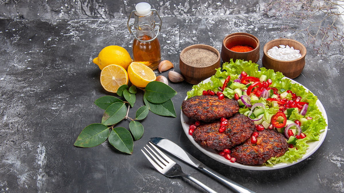 چرا کتلت وا میرود؟؛ ۹ راز کتلت ترد و خوشمزه آشپزهای حرفهای + روش تهیه کتلک ایرانی پسند