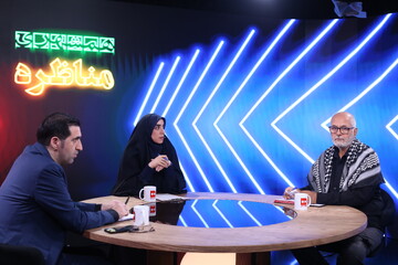 متن کامل مناظره آینده ایران و مذاکره | الله‌کرم: من در جایی هستم که باید مدافع یک سری انحرافات باشم | آجرلو: الله کرم و همفکرانش راه حل ندارند