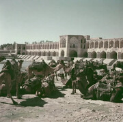اصفهان، ۶۷ سال پیش | وقتی زاینده‌رود پارکینگ شترها بود!
