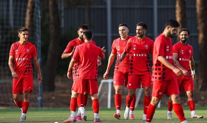 هواداران پرسپولیس تیمی مانند رئال مادرید می‌خواهند | آدم هیچ باند و گروهی نیستم!