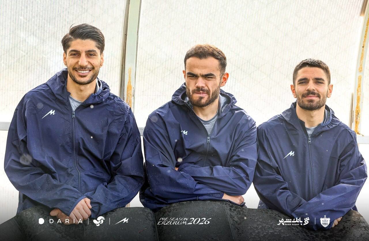 تصویری از نیمکت خوفناک پرسپولیس با دو ستاره! | شماره ۱۰ به ارزروم رسید