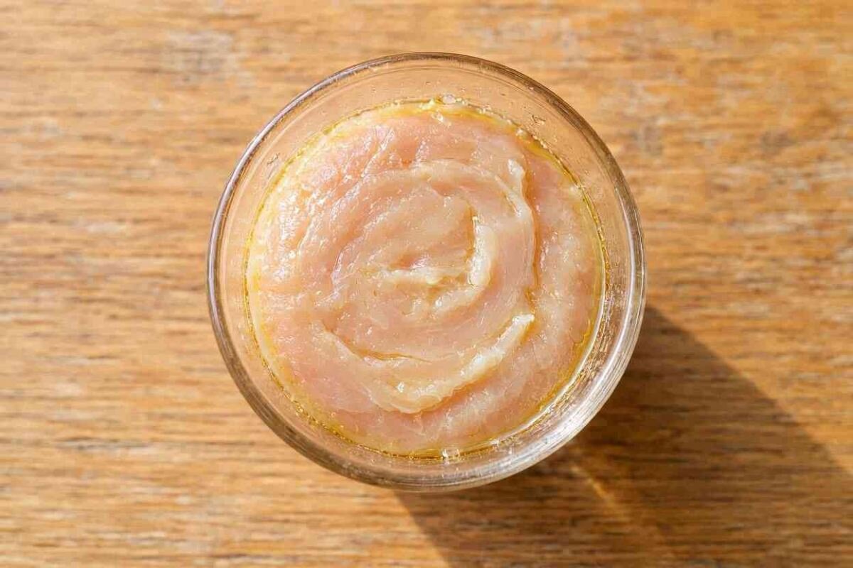 طرز تهیه کالباس مرغ خانگی در لیوان | مواد لازم برای تهیه کالباس خانگی با مرغ چیست؟