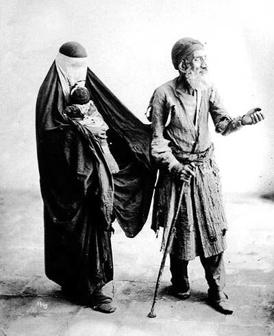 مالیات بر گدایی | روشهای عجیب تکدیگری در تهران قدیم | کسب درآمد از مرده بیصاحب