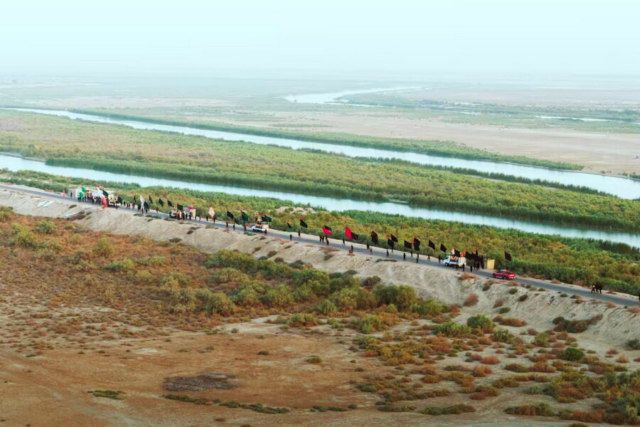 آخرین عمود | تصاویری از خیل مشتاقان و زائران اربعین حسینی که برای تجدید پیمان با سیدالشهدا(ع) راهی کربلا شدهاند