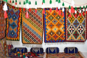 فروش ۱۰ میلیاردی بازارهای صنایع‌دستی + اینفوگرافیک