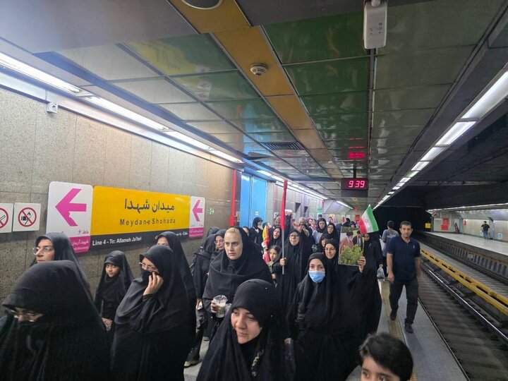 مترو در روز اربعین
