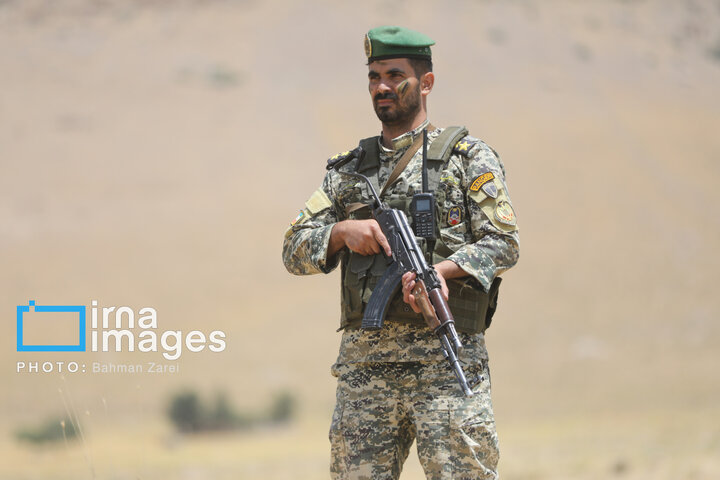 تمرین رزمی تکاوران ارتش