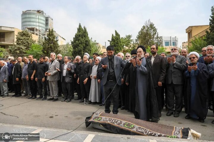 خاتمي در مراسم تشييع ابوالقاسم قاسم‌زاده