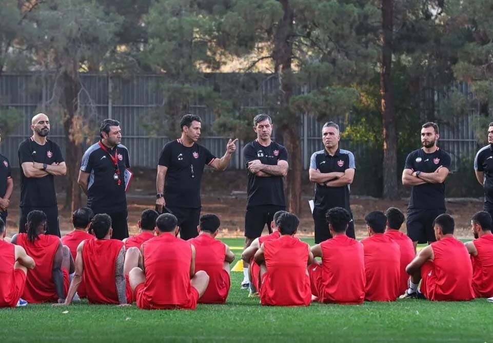 پیغام پرسپولیس به رقیب مدعی؛ با ۶۰ میلیارد بازیکنمان برای شما
