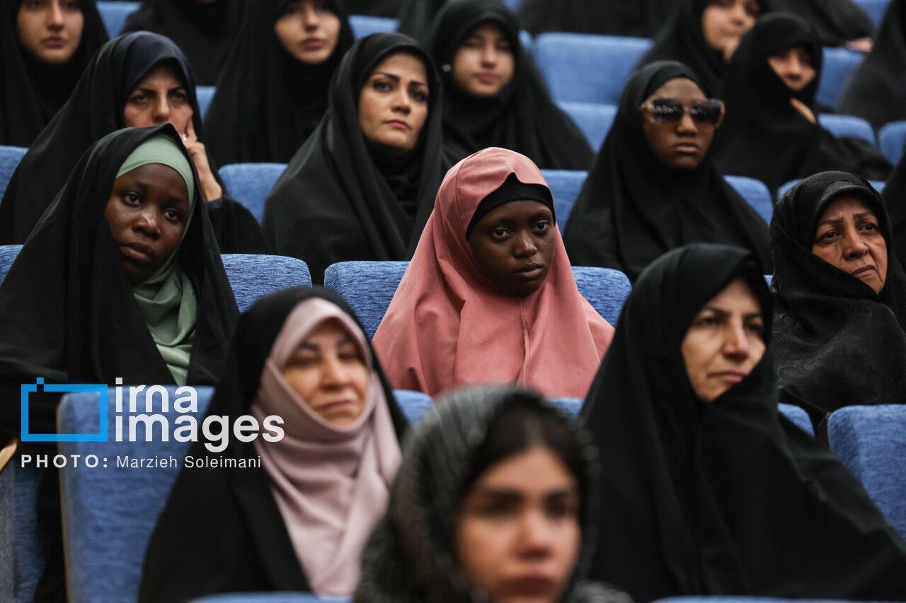 پوشش جالب مهمانان زن خارجی در یک مراسم با حضور پزشکیان