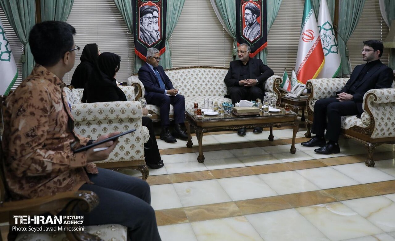 دیدار شهردار تهران با سفیر اندونزی