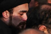 بی‌تابی و گریه‌های سید احمد خمینی برای مادربزرگش | تصاویر