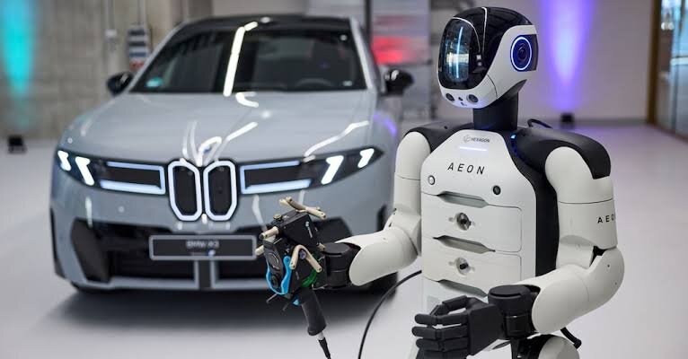 روبات انسان‌نما حالا در کارخانه BMW کار می‌کند | آینده شغل‌ها از همین‌جا شروع می‌شود؟