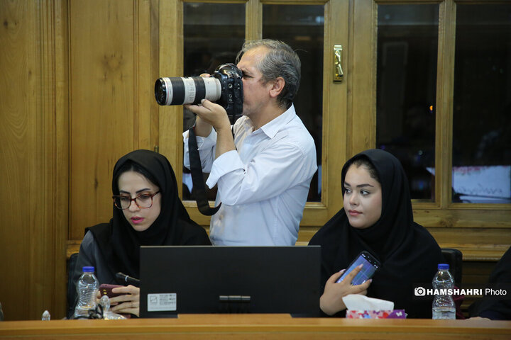 نشست خبری مهندس چمران با اصحاب رسانه