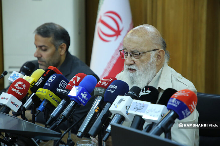 نشست خبری مهندس چمران با اصحاب رسانه