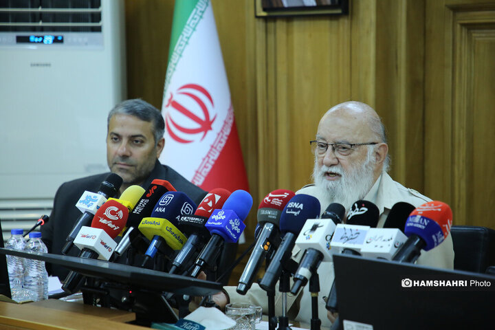 نشست خبری مهندس چمران با اصحاب رسانه