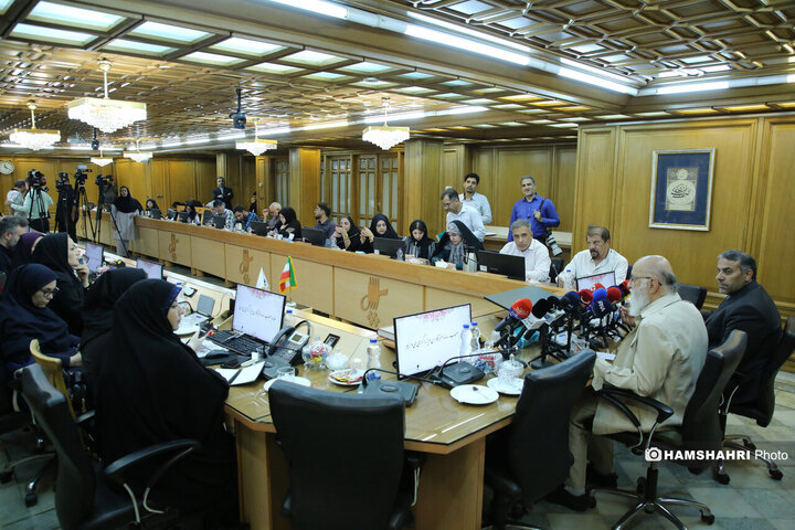 نشست خبری مهندس چمران با اصحاب رسانه
