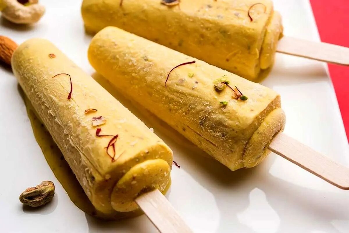 «کولفـی» دسر سنتی هند؛ طرز تهیه ۶ مدل بستنی بدون دردسر همزدن