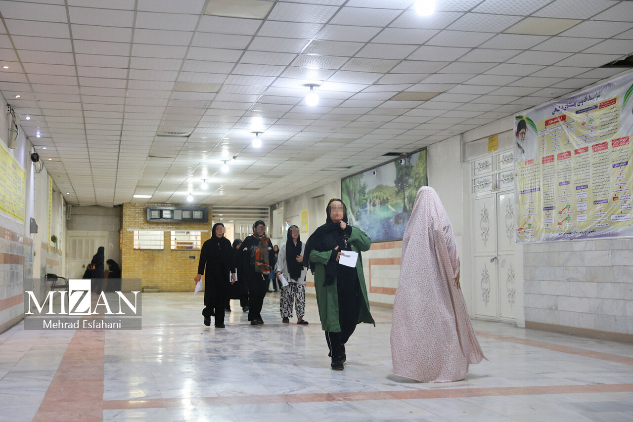 پشت درهای بسته زندان زنان چه می‌گذرد؟ | تصاویر