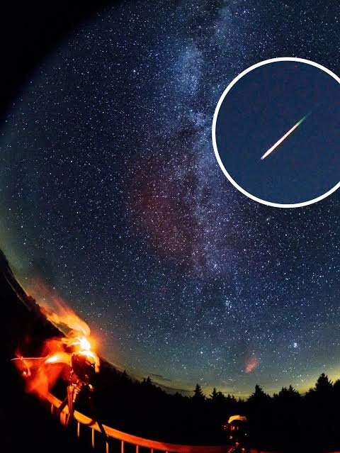 یک هم‌زمانی عجیب در آسمان | بارش شهابی برساوشی و خورشیدگرفتگی در غیبت ماه!