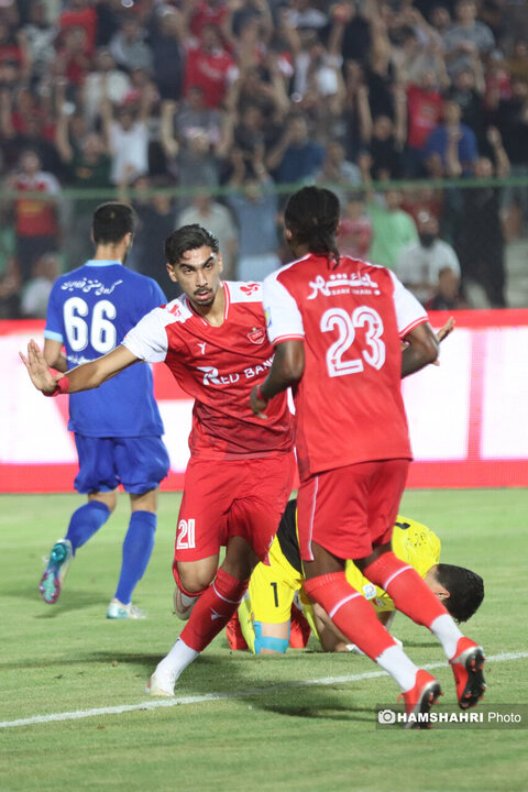 تصاویر بازی پرسپولیس 4 - 1 استقلال خوزستان