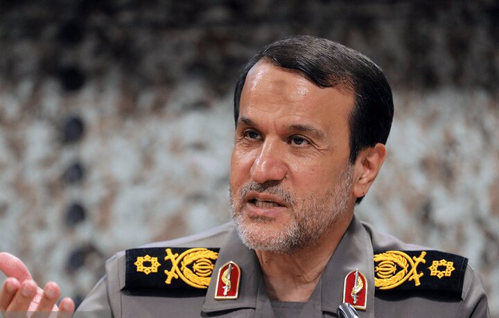 نمی‌توانند دختران جوان خود را کنترل کنند؛ پلیس برخورد کند | انتقاد تند سردار کارگر؛ نسبت دادن این وضعیت به رهبر شهید و رئیس‌جمهور دروغ است