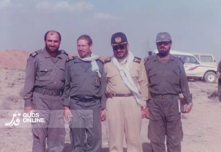 از راست: شهید پاکپور، شهید شمخانی، سید یحیی (رحیم صفوی)

