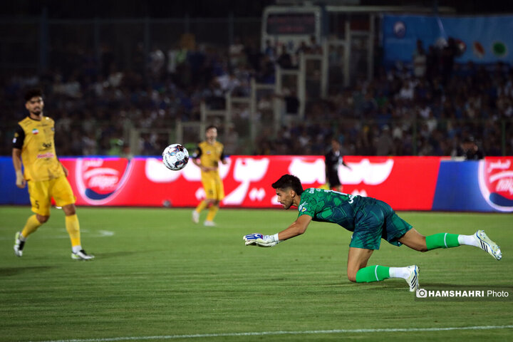 تصاویر بازی استقلال 2 - 0 سپاهان