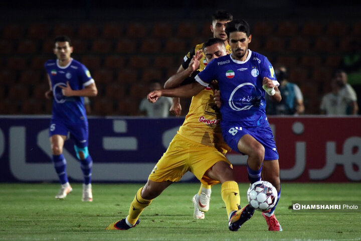 تصاویر بازی استقلال 2 - 0 سپاهان