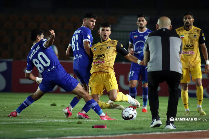 تصاویر بازی استقلال 2 - 0 سپاهان